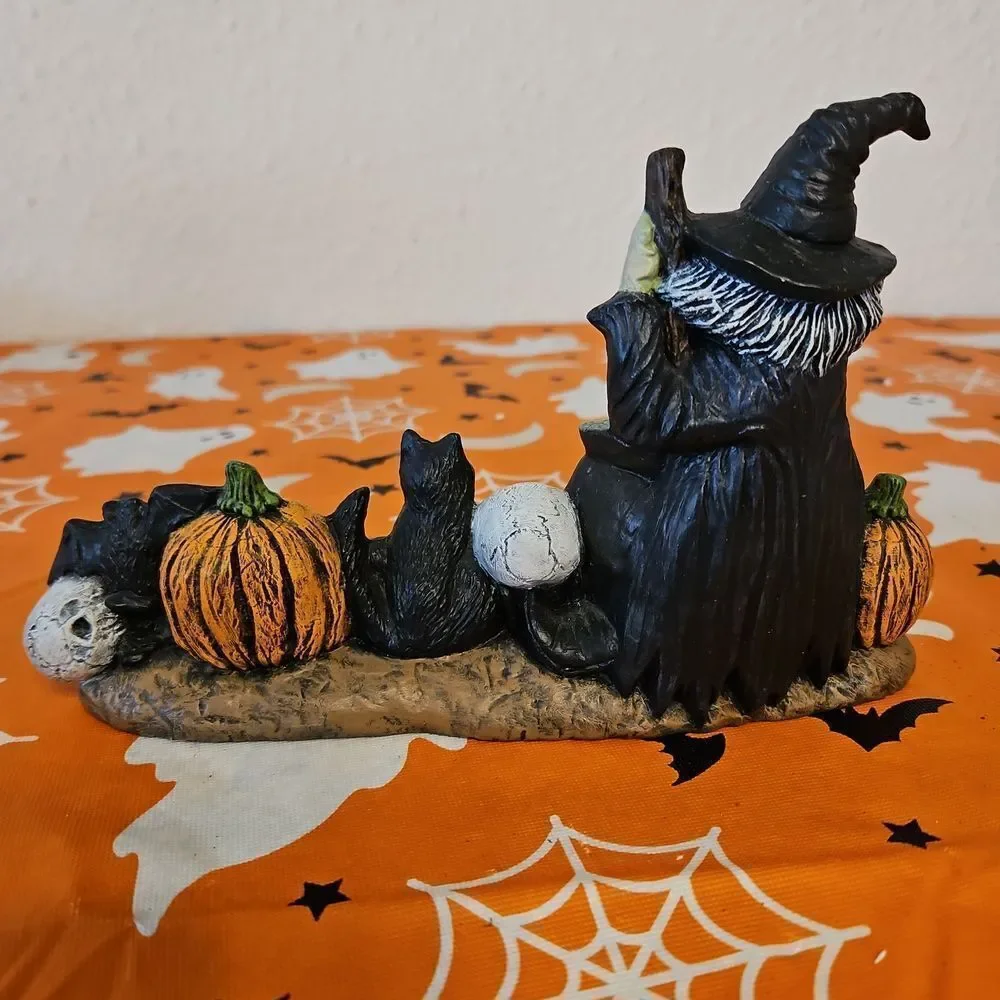 Vintage Nowel'ls Halloween Witch and Pumpkins Ceramic Figurine